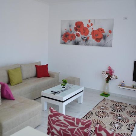 Akil Apartments Sarandë Exterior foto