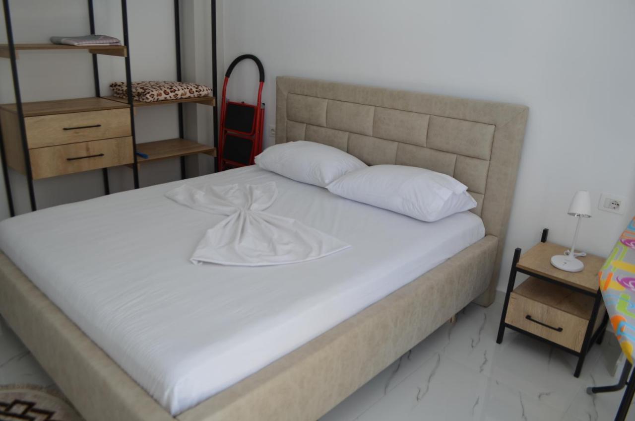 Akil Apartments Sarandë Exterior foto