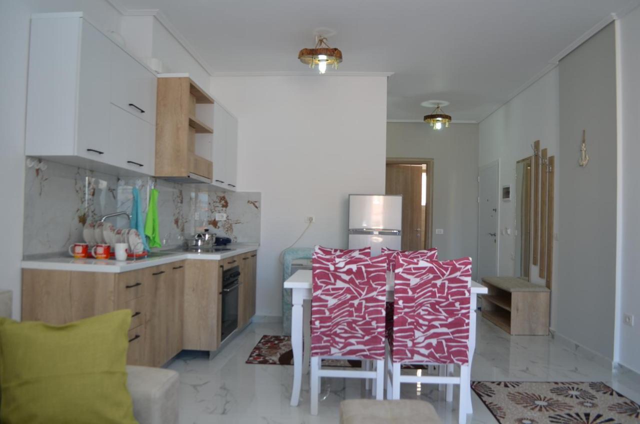 Akil Apartments Sarandë Exterior foto