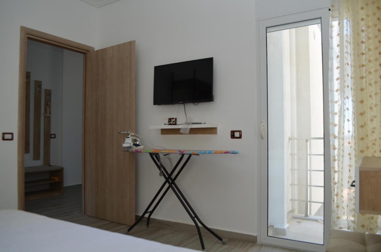 Akil Apartments Sarandë Exterior foto